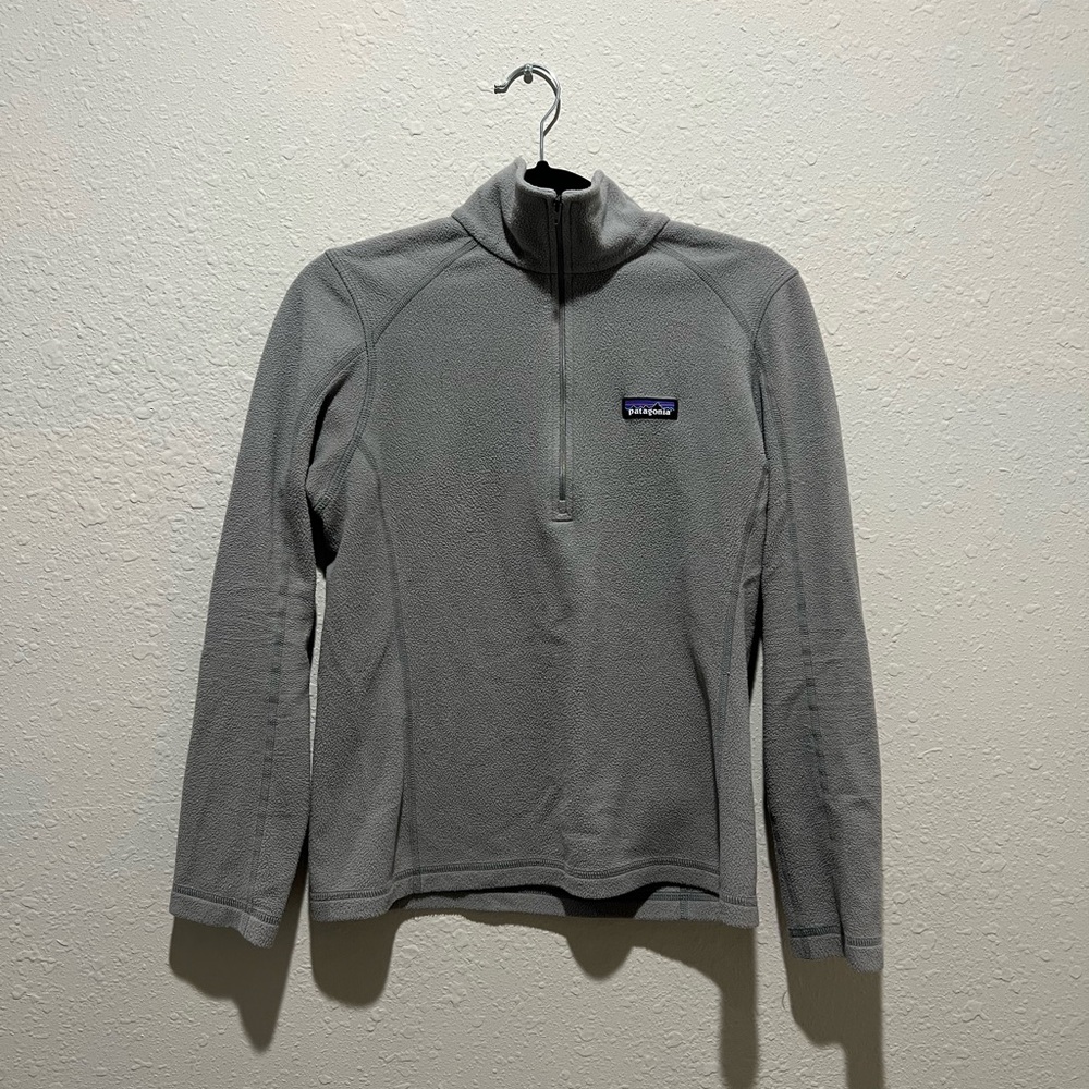 Women’s Patagonia Navy Blue Micro-D Fleece Pullover Sweater SMALL 100% polyester